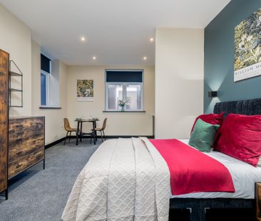 Crown House, Nuneaton, CV11 4BX - Photo 3