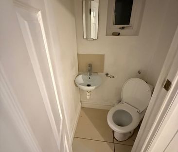 Room in a Shared House, Ingram Road, CR7 - Photo 5