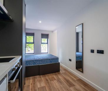 Studio to rent - Photo 6