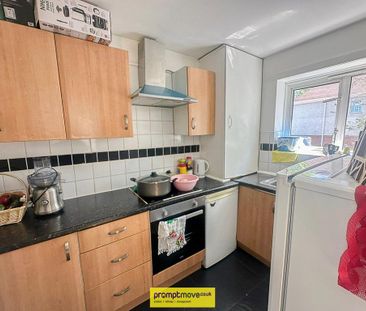 2 bedroom flat to rent - Photo 4