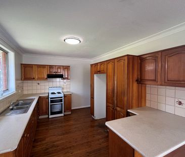 Well Presented 3 Bedroom Home - Photo 6