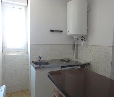 Location Appartement 1 pièce Meublé 25m² LE CREUSOT 71200 - Photo 3
