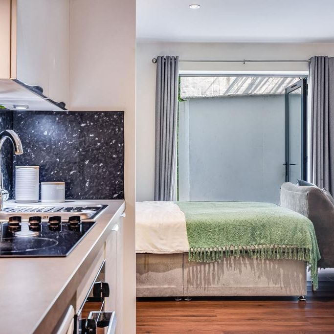 1 bedroom flat to rent - Photo 1