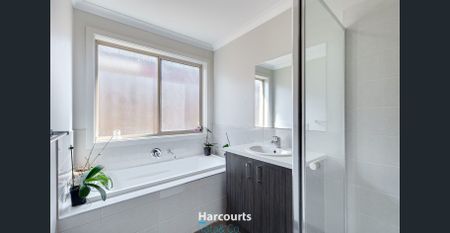 Spacious and Bright 3-Bedroom Home in Epping - Photo 4