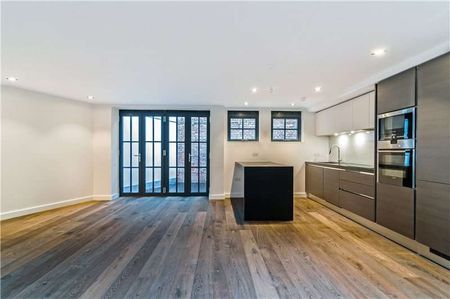 Contemporary two bedroom house located in Clapham Old Town. - Photo 4