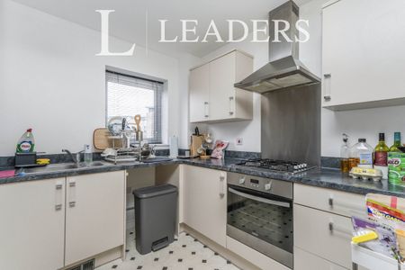 2 bedroom apartment to rent Foxtail Road, Waterlooville, Hampshire, PO7 - Photo 4