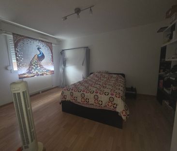 Location Appartement 3 pièces 87m² - Photo 3