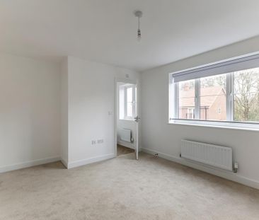 3 bedroom semi-detached house to rent - Photo 4