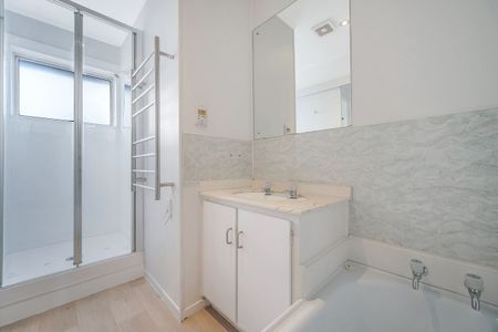 Neat as a Pin - Photo 5