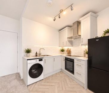 2 bedroom apartment to rent - Photo 5