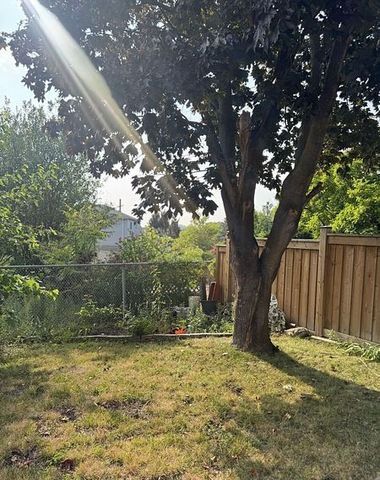 For Lease - 44 Wright Crescent Unit# Basement, Ajax, Ontario - Photo 2