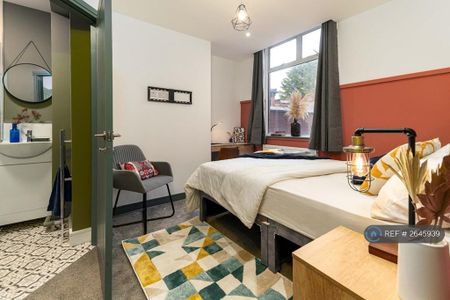 1 bedroom in a house share to rent - Photo 3