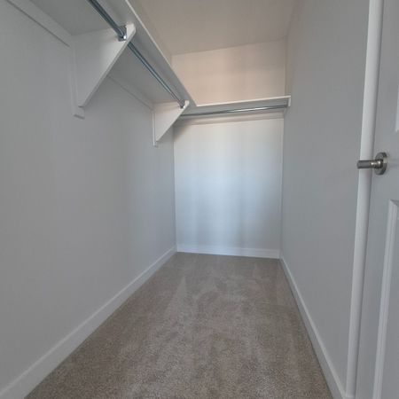 For Lease - 102 Ploughshare Road, Kanata, Ontario - Photo 4