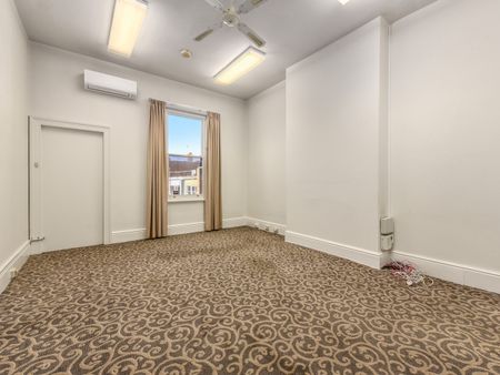 Charming Victorian Terrace in Prime Launceston Location - Photo 5