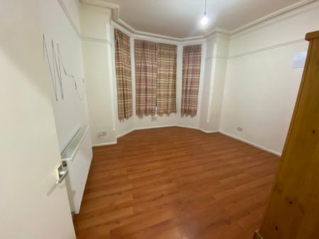 1 Bed Flat, Tavistock Court, LU1 - Photo 3