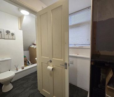 3 Bed Semi-detached house For Rent - Photo 1