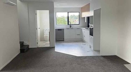 Charming 4BR Glen Eden Haven w/ Deck - Photo 5