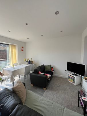 4 Bed Flat, Green Lanes, N4 - Photo 1