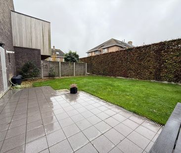 TE HUUR: Centraal gelegen woning met terras en tuin. - Photo 6