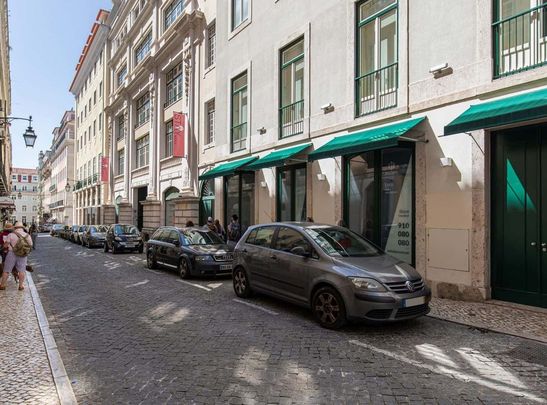 71 R. do Crucifixo, Lisboa, Lisbon 1100-550 - Photo 1