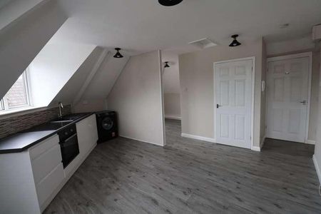 The Barracks, Barwell, Leicestershire, LE9 - Photo 2