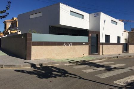 Alquiler de chalet pareado en Torre de la Horadada - Photo 3