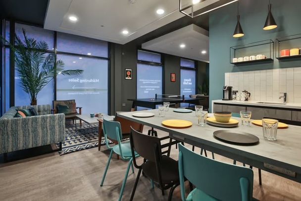 Studio Flat, King's Stables Road, EH1 - Photo 1