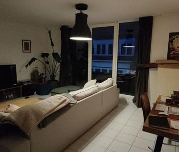 Duplex-appartement (3°+4°V.) met 2 slaapkamers + 2 terrassen - in c... - Photo 2