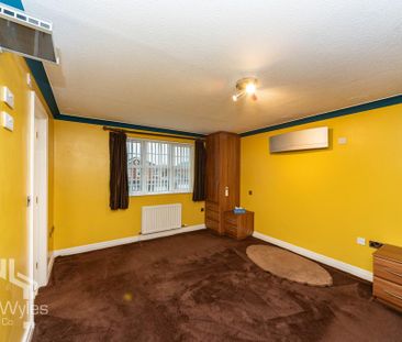 4 bedroom detached house to rent - Photo 5