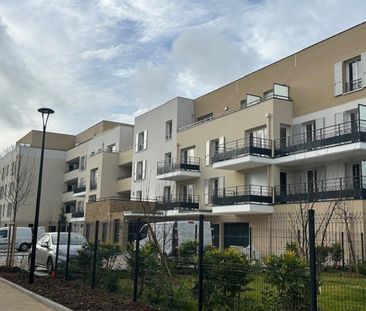 location Appartement T2 DE 43.41m² À PLAISIR - Photo 3