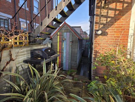 2 bedroom flat to rent - Photo 5