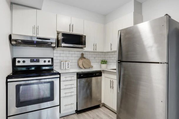 Navaho Walk-ups — Two Bedroom Suites Renovated - Photo 1