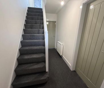2 bedroom semi-detached house to rent - Photo 6