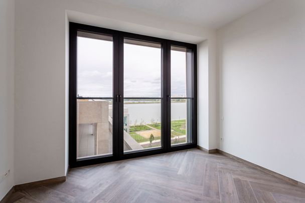 Luxueus nieuwbouwappartement met ruim winter/zomer terras. - Photo 1