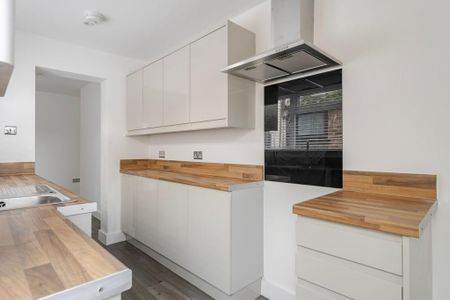 2 bedroom terraced house to rent - Photo 5