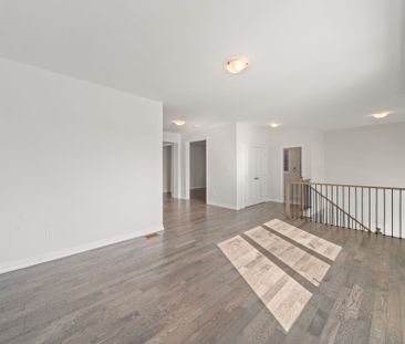 For Lease - 1466 Stovell Crescent Unit# Main & Upper, Innisfil, Ont... - Photo 5