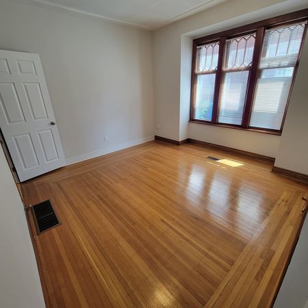 220 Maplewood Avenue Unit 1 - Photo 2