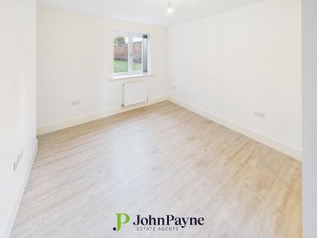 Warwick Road, Coventry, West Midlands, CV3 6AG - Photo 2
