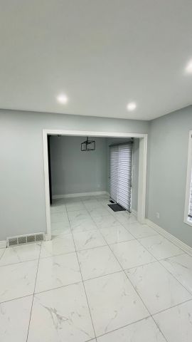 For Lease - 803 Deveron Crescent, London South, Ontario - Photo 2