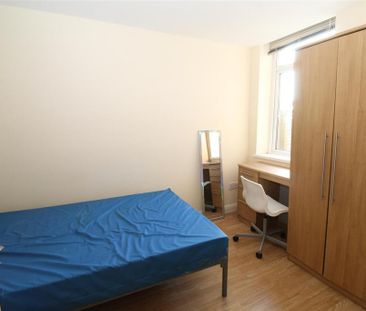 6 bedroom private hall to rent - Photo 4