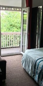 1 bedroom in a house share to rent - Photo 4