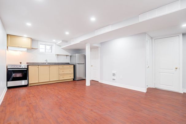 For Lease - 384 Oakwood Avenue Unit# Lower, Toronto, Ontario - Photo 1