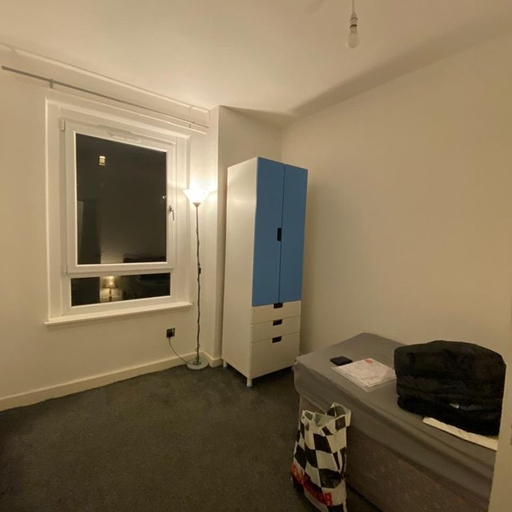 Room in a Shared Flat, Cumlodden Drive, G20 - Photo 1
