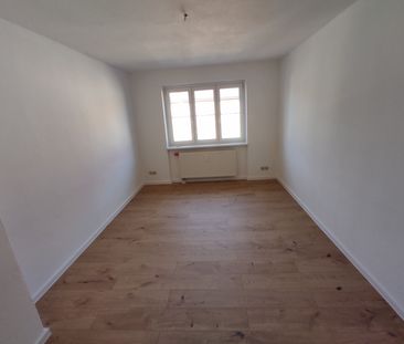 Attraktive 3-Raum-Wohnung mit 70 m² in der Lauestraße 6, Magdeburg ! - Photo 6