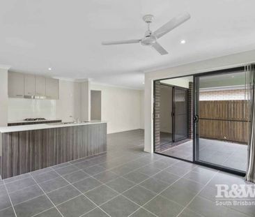 Modern Four Bedroom Family Home - Photo 1