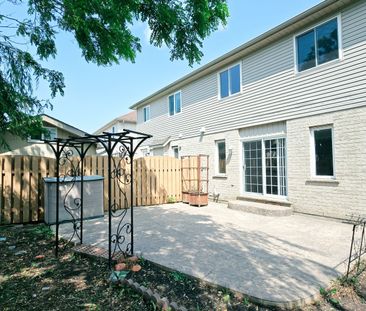 For Lease - 159 Snowdrop Crescent, Kitchener, Ontario - Photo 2