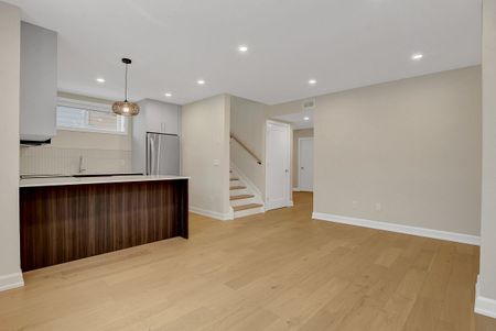 For Lease - 417 TWEEDSMUIR Avenue Unit# C, Westboro - Hampton Park, Ontario - Photo 2