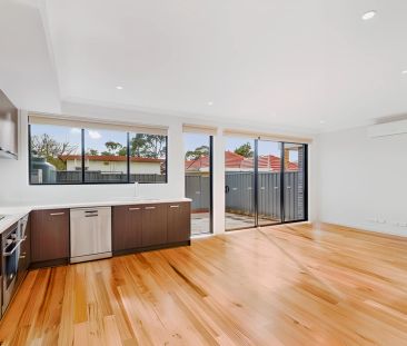 4 Bed, 3 Bath - Photo 6