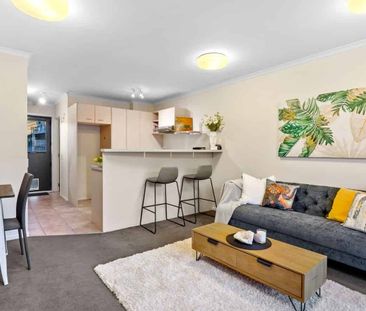 Oakpark Terraces Tidy Townhouse - Photo 2