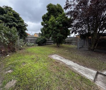 Three Bedroom Home - Photo 2